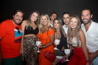 
<a style='margin-left: 5px;' class='btn btn-xs btn-social btn-facebook' href='https://www.facebook.com/sharer/sharer.php?u=https://galeramix.s01.web.getmuller.com.br/imagem/a94/800-800-90/conteudo/site_galerias/94/wesley-safadao-galera-mix-176.jpg' rel='popup' data-width='500' data-height='400'><i class='fa fa-facebook'></i>Compartilhar <span class='hidden-xs'>no Facebook</span>
</a> 
<a class='btn btn-default btn-xs' target='_blank' href='imagem/a94/800-800-90/conteudo/site_galerias/94/wesley-safadao-galera-mix-176.jpg'>
<span class='glyphicon glyphicon-cloud-download'></span> Salvar
</a>
