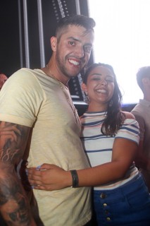 
<a style='margin-left: 5px;' class='btn btn-xs btn-social btn-facebook' href='https://www.facebook.com/sharer/sharer.php?u=https://galeramix.s01.web.getmuller.com.br/imagem/a94/800-800-90/conteudo/site_galerias/94/wesley-safadao-galera-mix-177.jpg' rel='popup' data-width='500' data-height='400'><i class='fa fa-facebook'></i>Compartilhar <span class='hidden-xs'>no Facebook</span>
</a> 
<a class='btn btn-default btn-xs' target='_blank' href='imagem/a94/800-800-90/conteudo/site_galerias/94/wesley-safadao-galera-mix-177.jpg'>
<span class='glyphicon glyphicon-cloud-download'></span> Salvar
</a>
