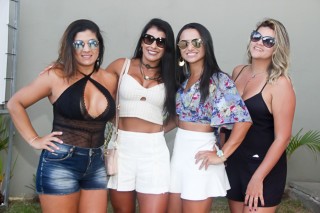 
<a style='margin-left: 5px;' class='btn btn-xs btn-social btn-facebook' href='https://www.facebook.com/sharer/sharer.php?u=https://galeramix.s01.web.getmuller.com.br/imagem/a94/800-800-90/conteudo/site_galerias/94/wesley-safadao-galera-mix-25.jpg' rel='popup' data-width='500' data-height='400'><i class='fa fa-facebook'></i>Compartilhar <span class='hidden-xs'>no Facebook</span>
</a> 
<a class='btn btn-default btn-xs' target='_blank' href='imagem/a94/800-800-90/conteudo/site_galerias/94/wesley-safadao-galera-mix-25.jpg'>
<span class='glyphicon glyphicon-cloud-download'></span> Salvar
</a>
