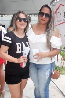 
<a style='margin-left: 5px;' class='btn btn-xs btn-social btn-facebook' href='https://www.facebook.com/sharer/sharer.php?u=https://galeramix.s01.web.getmuller.com.br/imagem/a94/800-800-90/conteudo/site_galerias/94/wesley-safadao-galera-mix-33.jpg' rel='popup' data-width='500' data-height='400'><i class='fa fa-facebook'></i>Compartilhar <span class='hidden-xs'>no Facebook</span>
</a> 
<a class='btn btn-default btn-xs' target='_blank' href='imagem/a94/800-800-90/conteudo/site_galerias/94/wesley-safadao-galera-mix-33.jpg'>
<span class='glyphicon glyphicon-cloud-download'></span> Salvar
</a>
