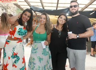 
<a style='margin-left: 5px;' class='btn btn-xs btn-social btn-facebook' href='https://www.facebook.com/sharer/sharer.php?u=https://galeramix.s01.web.getmuller.com.br/imagem/a94/800-800-90/conteudo/site_galerias/94/wesley-safadao-galera-mix-42.jpg' rel='popup' data-width='500' data-height='400'><i class='fa fa-facebook'></i>Compartilhar <span class='hidden-xs'>no Facebook</span>
</a> 
<a class='btn btn-default btn-xs' target='_blank' href='imagem/a94/800-800-90/conteudo/site_galerias/94/wesley-safadao-galera-mix-42.jpg'>
<span class='glyphicon glyphicon-cloud-download'></span> Salvar
</a>
