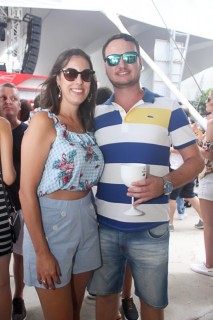 
<a style='margin-left: 5px;' class='btn btn-xs btn-social btn-facebook' href='https://www.facebook.com/sharer/sharer.php?u=https://galeramix.s01.web.getmuller.com.br/imagem/a94/800-800-90/conteudo/site_galerias/94/wesley-safadao-galera-mix-55.jpg' rel='popup' data-width='500' data-height='400'><i class='fa fa-facebook'></i>Compartilhar <span class='hidden-xs'>no Facebook</span>
</a> 
<a class='btn btn-default btn-xs' target='_blank' href='imagem/a94/800-800-90/conteudo/site_galerias/94/wesley-safadao-galera-mix-55.jpg'>
<span class='glyphicon glyphicon-cloud-download'></span> Salvar
</a>
