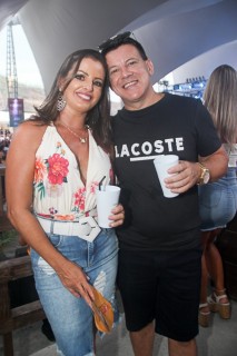 
<a style='margin-left: 5px;' class='btn btn-xs btn-social btn-facebook' href='https://www.facebook.com/sharer/sharer.php?u=https://galeramix.s01.web.getmuller.com.br/imagem/a94/800-800-90/conteudo/site_galerias/94/wesley-safadao-galera-mix-73.jpg' rel='popup' data-width='500' data-height='400'><i class='fa fa-facebook'></i>Compartilhar <span class='hidden-xs'>no Facebook</span>
</a> 
<a class='btn btn-default btn-xs' target='_blank' href='imagem/a94/800-800-90/conteudo/site_galerias/94/wesley-safadao-galera-mix-73.jpg'>
<span class='glyphicon glyphicon-cloud-download'></span> Salvar
</a>
