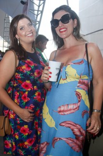 
<a style='margin-left: 5px;' class='btn btn-xs btn-social btn-facebook' href='https://www.facebook.com/sharer/sharer.php?u=https://galeramix.s01.web.getmuller.com.br/imagem/a94/800-800-90/conteudo/site_galerias/94/wesley-safadao-galera-mix-90.jpg' rel='popup' data-width='500' data-height='400'><i class='fa fa-facebook'></i>Compartilhar <span class='hidden-xs'>no Facebook</span>
</a> 
<a class='btn btn-default btn-xs' target='_blank' href='imagem/a94/800-800-90/conteudo/site_galerias/94/wesley-safadao-galera-mix-90.jpg'>
<span class='glyphicon glyphicon-cloud-download'></span> Salvar
</a>
