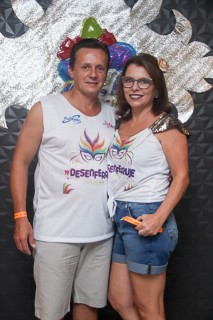 
                            <a style='margin-left: 5px;' class='btn btn-xs btn-social btn-facebook' href='https://www.facebook.com/sharer/sharer.php?u=https://galeramix.s01.web.getmuller.com.br/imagem/a96/800-800-90/conteudo/site_galerias/96/img3374.jpg' rel='popup' data-width='500' data-height='400'><i class='fa fa-facebook'></i>Compartilhar <span class='hidden-xs'>no Facebook</span>
                        </a> 
                        <a class='btn btn-default btn-xs' target='_blank' href='imagem/a96/800-800-90/conteudo/site_galerias/96/img3374.jpg'>
                            <span class='glyphicon glyphicon-cloud-download'></span> Salvar
                        </a>
                        