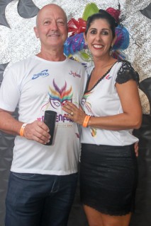 
<a style='margin-left: 5px;' class='btn btn-xs btn-social btn-facebook' href='https://www.facebook.com/sharer/sharer.php?u=https://galeramix.s01.web.getmuller.com.br/imagem/a96/800-800-90/conteudo/site_galerias/96/img3385.jpg' rel='popup' data-width='500' data-height='400'><i class='fa fa-facebook'></i>Compartilhar <span class='hidden-xs'>no Facebook</span>
</a> 
<a class='btn btn-default btn-xs' target='_blank' href='imagem/a96/800-800-90/conteudo/site_galerias/96/img3385.jpg'>
<span class='glyphicon glyphicon-cloud-download'></span> Salvar
</a>
