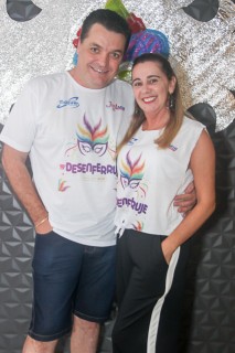 
<a style='margin-left: 5px;' class='btn btn-xs btn-social btn-facebook' href='https://www.facebook.com/sharer/sharer.php?u=https://galeramix.s01.web.getmuller.com.br/imagem/a96/800-800-90/conteudo/site_galerias/96/img3391.jpg' rel='popup' data-width='500' data-height='400'><i class='fa fa-facebook'></i>Compartilhar <span class='hidden-xs'>no Facebook</span>
</a> 
<a class='btn btn-default btn-xs' target='_blank' href='imagem/a96/800-800-90/conteudo/site_galerias/96/img3391.jpg'>
<span class='glyphicon glyphicon-cloud-download'></span> Salvar
</a>
