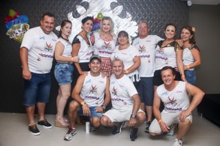 
<a style='margin-left: 5px;' class='btn btn-xs btn-social btn-facebook' href='https://www.facebook.com/sharer/sharer.php?u=https://galeramix.s01.web.getmuller.com.br/imagem/a96/800-800-90/conteudo/site_galerias/96/img3434.jpg' rel='popup' data-width='500' data-height='400'><i class='fa fa-facebook'></i>Compartilhar <span class='hidden-xs'>no Facebook</span>
</a> 
<a class='btn btn-default btn-xs' target='_blank' href='imagem/a96/800-800-90/conteudo/site_galerias/96/img3434.jpg'>
<span class='glyphicon glyphicon-cloud-download'></span> Salvar
</a>
