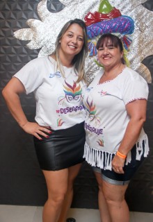 
<a style='margin-left: 5px;' class='btn btn-xs btn-social btn-facebook' href='https://www.facebook.com/sharer/sharer.php?u=https://galeramix.s01.web.getmuller.com.br/imagem/a96/800-800-90/conteudo/site_galerias/96/img3483.jpg' rel='popup' data-width='500' data-height='400'><i class='fa fa-facebook'></i>Compartilhar <span class='hidden-xs'>no Facebook</span>
</a> 
<a class='btn btn-default btn-xs' target='_blank' href='imagem/a96/800-800-90/conteudo/site_galerias/96/img3483.jpg'>
<span class='glyphicon glyphicon-cloud-download'></span> Salvar
</a>
