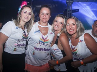 
<a style='margin-left: 5px;' class='btn btn-xs btn-social btn-facebook' href='https://www.facebook.com/sharer/sharer.php?u=https://galeramix.s01.web.getmuller.com.br/imagem/a96/800-800-90/conteudo/site_galerias/96/img3558.jpg' rel='popup' data-width='500' data-height='400'><i class='fa fa-facebook'></i>Compartilhar <span class='hidden-xs'>no Facebook</span>
</a> 
<a class='btn btn-default btn-xs' target='_blank' href='imagem/a96/800-800-90/conteudo/site_galerias/96/img3558.jpg'>
<span class='glyphicon glyphicon-cloud-download'></span> Salvar
</a>
