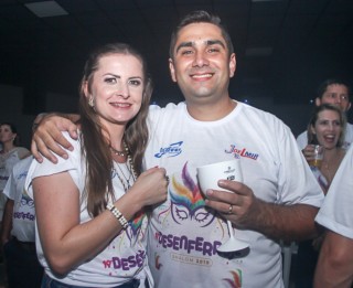 
<a style='margin-left: 5px;' class='btn btn-xs btn-social btn-facebook' href='https://www.facebook.com/sharer/sharer.php?u=https://galeramix.s01.web.getmuller.com.br/imagem/a96/800-800-90/conteudo/site_galerias/96/img3581.jpg' rel='popup' data-width='500' data-height='400'><i class='fa fa-facebook'></i>Compartilhar <span class='hidden-xs'>no Facebook</span>
</a> 
<a class='btn btn-default btn-xs' target='_blank' href='imagem/a96/800-800-90/conteudo/site_galerias/96/img3581.jpg'>
<span class='glyphicon glyphicon-cloud-download'></span> Salvar
</a>
