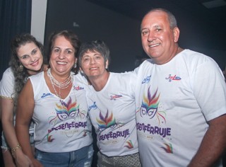 
<a style='margin-left: 5px;' class='btn btn-xs btn-social btn-facebook' href='https://www.facebook.com/sharer/sharer.php?u=https://galeramix.s01.web.getmuller.com.br/imagem/a96/800-800-90/conteudo/site_galerias/96/img3584.jpg' rel='popup' data-width='500' data-height='400'><i class='fa fa-facebook'></i>Compartilhar <span class='hidden-xs'>no Facebook</span>
</a> 
<a class='btn btn-default btn-xs' target='_blank' href='imagem/a96/800-800-90/conteudo/site_galerias/96/img3584.jpg'>
<span class='glyphicon glyphicon-cloud-download'></span> Salvar
</a>
