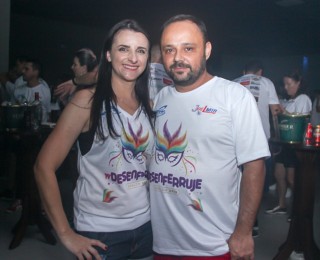 
<a style='margin-left: 5px;' class='btn btn-xs btn-social btn-facebook' href='https://www.facebook.com/sharer/sharer.php?u=https://galeramix.s01.web.getmuller.com.br/imagem/a96/800-800-90/conteudo/site_galerias/96/img3591.jpg' rel='popup' data-width='500' data-height='400'><i class='fa fa-facebook'></i>Compartilhar <span class='hidden-xs'>no Facebook</span>
</a> 
<a class='btn btn-default btn-xs' target='_blank' href='imagem/a96/800-800-90/conteudo/site_galerias/96/img3591.jpg'>
<span class='glyphicon glyphicon-cloud-download'></span> Salvar
</a>
