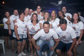 
<a style='margin-left: 5px;' class='btn btn-xs btn-social btn-facebook' href='https://www.facebook.com/sharer/sharer.php?u=https://galeramix.s01.web.getmuller.com.br/imagem/a96/800-800-90/conteudo/site_galerias/96/img3614.jpg' rel='popup' data-width='500' data-height='400'><i class='fa fa-facebook'></i>Compartilhar <span class='hidden-xs'>no Facebook</span>
</a> 
<a class='btn btn-default btn-xs' target='_blank' href='imagem/a96/800-800-90/conteudo/site_galerias/96/img3614.jpg'>
<span class='glyphicon glyphicon-cloud-download'></span> Salvar
</a>
