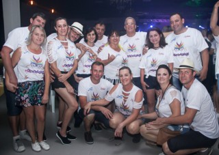 
<a style='margin-left: 5px;' class='btn btn-xs btn-social btn-facebook' href='https://www.facebook.com/sharer/sharer.php?u=https://galeramix.s01.web.getmuller.com.br/imagem/a96/800-800-90/conteudo/site_galerias/96/img3616.jpg' rel='popup' data-width='500' data-height='400'><i class='fa fa-facebook'></i>Compartilhar <span class='hidden-xs'>no Facebook</span>
</a> 
<a class='btn btn-default btn-xs' target='_blank' href='imagem/a96/800-800-90/conteudo/site_galerias/96/img3616.jpg'>
<span class='glyphicon glyphicon-cloud-download'></span> Salvar
</a>
