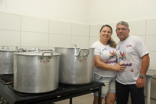 
<a style='margin-left: 5px;' class='btn btn-xs btn-social btn-facebook' href='https://www.facebook.com/sharer/sharer.php?u=https://galeramix.s01.web.getmuller.com.br/imagem/a96/800-800-90/conteudo/site_galerias/96/img3624.jpg' rel='popup' data-width='500' data-height='400'><i class='fa fa-facebook'></i>Compartilhar <span class='hidden-xs'>no Facebook</span>
</a> 
<a class='btn btn-default btn-xs' target='_blank' href='imagem/a96/800-800-90/conteudo/site_galerias/96/img3624.jpg'>
<span class='glyphicon glyphicon-cloud-download'></span> Salvar
</a>
