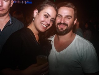 
            <a style='margin-left: 5px;' class='btn btn-xs btn-social btn-facebook' href='https://www.facebook.com/sharer/sharer.php?u=https://galeramix.s01.web.getmuller.com.br/imagem/a98/800-800-90/conteudo/site_galerias/98/galeramix-show-leonardo-e-eduardo-costa-104.jpg' rel='popup' data-width='500' data-height='400'><i class='fa fa-facebook'></i>Compartilhar <span class='hidden-xs'>no Facebook</span>
        </a> 
        <a class='btn btn-default btn-xs' target='_blank' href='imagem/a98/800-800-90/conteudo/site_galerias/98/galeramix-show-leonardo-e-eduardo-costa-104.jpg'>
            <span class='glyphicon glyphicon-cloud-download'></span> Salvar
        </a>
        