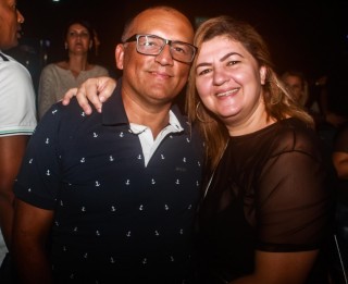 
<a style='margin-left: 5px;' class='btn btn-xs btn-social btn-facebook' href='https://www.facebook.com/sharer/sharer.php?u=https://galeramix.s01.web.getmuller.com.br/imagem/a98/800-800-90/conteudo/site_galerias/98/galeramix-show-leonardo-e-eduardo-costa-111.jpg' rel='popup' data-width='500' data-height='400'><i class='fa fa-facebook'></i>Compartilhar <span class='hidden-xs'>no Facebook</span>
</a> 
<a class='btn btn-default btn-xs' target='_blank' href='imagem/a98/800-800-90/conteudo/site_galerias/98/galeramix-show-leonardo-e-eduardo-costa-111.jpg'>
<span class='glyphicon glyphicon-cloud-download'></span> Salvar
</a>
