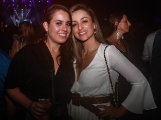 
<a style='margin-left: 5px;' class='btn btn-xs btn-social btn-facebook' href='https://www.facebook.com/sharer/sharer.php?u=https://galeramix.s01.web.getmuller.com.br/imagem/a98/800-800-90/conteudo/site_galerias/98/galeramix-show-leonardo-e-eduardo-costa-112.jpg' rel='popup' data-width='500' data-height='400'><i class='fa fa-facebook'></i>Compartilhar <span class='hidden-xs'>no Facebook</span>
</a> 
<a class='btn btn-default btn-xs' target='_blank' href='imagem/a98/800-800-90/conteudo/site_galerias/98/galeramix-show-leonardo-e-eduardo-costa-112.jpg'>
<span class='glyphicon glyphicon-cloud-download'></span> Salvar
</a>
