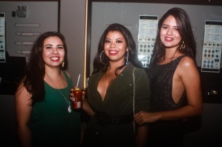 
<a style='margin-left: 5px;' class='btn btn-xs btn-social btn-facebook' href='https://www.facebook.com/sharer/sharer.php?u=https://galeramix.s01.web.getmuller.com.br/imagem/a98/800-800-90/conteudo/site_galerias/98/galeramix-show-leonardo-e-eduardo-costa-113.jpg' rel='popup' data-width='500' data-height='400'><i class='fa fa-facebook'></i>Compartilhar <span class='hidden-xs'>no Facebook</span>
</a> 
<a class='btn btn-default btn-xs' target='_blank' href='imagem/a98/800-800-90/conteudo/site_galerias/98/galeramix-show-leonardo-e-eduardo-costa-113.jpg'>
<span class='glyphicon glyphicon-cloud-download'></span> Salvar
</a>
