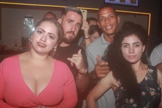 
<a style='margin-left: 5px;' class='btn btn-xs btn-social btn-facebook' href='https://www.facebook.com/sharer/sharer.php?u=https://galeramix.s01.web.getmuller.com.br/imagem/a98/800-800-90/conteudo/site_galerias/98/galeramix-show-leonardo-e-eduardo-costa-18.jpg' rel='popup' data-width='500' data-height='400'><i class='fa fa-facebook'></i>Compartilhar <span class='hidden-xs'>no Facebook</span>
</a> 
<a class='btn btn-default btn-xs' target='_blank' href='imagem/a98/800-800-90/conteudo/site_galerias/98/galeramix-show-leonardo-e-eduardo-costa-18.jpg'>
<span class='glyphicon glyphicon-cloud-download'></span> Salvar
</a>
