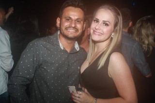 
<a style='margin-left: 5px;' class='btn btn-xs btn-social btn-facebook' href='https://www.facebook.com/sharer/sharer.php?u=https://galeramix.s01.web.getmuller.com.br/imagem/a98/800-800-90/conteudo/site_galerias/98/galeramix-show-leonardo-e-eduardo-costa-21.jpg' rel='popup' data-width='500' data-height='400'><i class='fa fa-facebook'></i>Compartilhar <span class='hidden-xs'>no Facebook</span>
</a> 
<a class='btn btn-default btn-xs' target='_blank' href='imagem/a98/800-800-90/conteudo/site_galerias/98/galeramix-show-leonardo-e-eduardo-costa-21.jpg'>
<span class='glyphicon glyphicon-cloud-download'></span> Salvar
</a>
