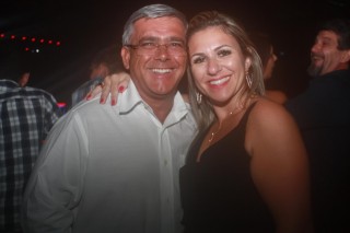 
<a style='margin-left: 5px;' class='btn btn-xs btn-social btn-facebook' href='https://www.facebook.com/sharer/sharer.php?u=https://galeramix.s01.web.getmuller.com.br/imagem/a98/800-800-90/conteudo/site_galerias/98/galeramix-show-leonardo-e-eduardo-costa-29.jpg' rel='popup' data-width='500' data-height='400'><i class='fa fa-facebook'></i>Compartilhar <span class='hidden-xs'>no Facebook</span>
</a> 
<a class='btn btn-default btn-xs' target='_blank' href='imagem/a98/800-800-90/conteudo/site_galerias/98/galeramix-show-leonardo-e-eduardo-costa-29.jpg'>
<span class='glyphicon glyphicon-cloud-download'></span> Salvar
</a>
