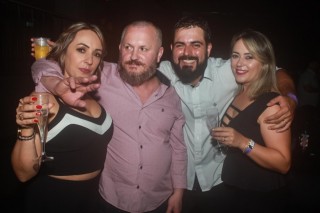 
<a style='margin-left: 5px;' class='btn btn-xs btn-social btn-facebook' href='https://www.facebook.com/sharer/sharer.php?u=https://galeramix.s01.web.getmuller.com.br/imagem/a98/800-800-90/conteudo/site_galerias/98/galeramix-show-leonardo-e-eduardo-costa-68.jpg' rel='popup' data-width='500' data-height='400'><i class='fa fa-facebook'></i>Compartilhar <span class='hidden-xs'>no Facebook</span>
</a> 
<a class='btn btn-default btn-xs' target='_blank' href='imagem/a98/800-800-90/conteudo/site_galerias/98/galeramix-show-leonardo-e-eduardo-costa-68.jpg'>
<span class='glyphicon glyphicon-cloud-download'></span> Salvar
</a>
