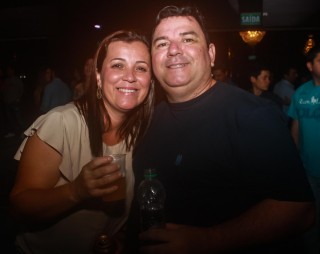 
<a style='margin-left: 5px;' class='btn btn-xs btn-social btn-facebook' href='https://www.facebook.com/sharer/sharer.php?u=https://galeramix.s01.web.getmuller.com.br/imagem/a98/800-800-90/conteudo/site_galerias/98/galeramix-show-leonardo-e-eduardo-costa-71.jpg' rel='popup' data-width='500' data-height='400'><i class='fa fa-facebook'></i>Compartilhar <span class='hidden-xs'>no Facebook</span>
</a> 
<a class='btn btn-default btn-xs' target='_blank' href='imagem/a98/800-800-90/conteudo/site_galerias/98/galeramix-show-leonardo-e-eduardo-costa-71.jpg'>
<span class='glyphicon glyphicon-cloud-download'></span> Salvar
</a>
