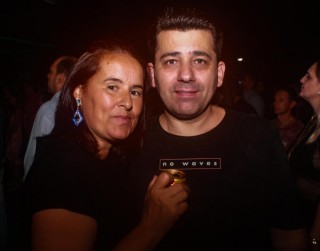 
<a style='margin-left: 5px;' class='btn btn-xs btn-social btn-facebook' href='https://www.facebook.com/sharer/sharer.php?u=https://galeramix.s01.web.getmuller.com.br/imagem/a98/800-800-90/conteudo/site_galerias/98/galeramix-show-leonardo-e-eduardo-costa-72.jpg' rel='popup' data-width='500' data-height='400'><i class='fa fa-facebook'></i>Compartilhar <span class='hidden-xs'>no Facebook</span>
</a> 
<a class='btn btn-default btn-xs' target='_blank' href='imagem/a98/800-800-90/conteudo/site_galerias/98/galeramix-show-leonardo-e-eduardo-costa-72.jpg'>
<span class='glyphicon glyphicon-cloud-download'></span> Salvar
</a>
