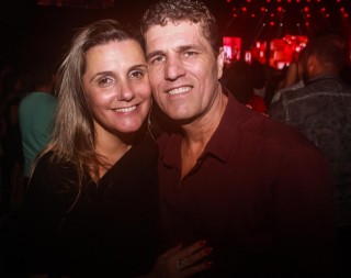 
<a style='margin-left: 5px;' class='btn btn-xs btn-social btn-facebook' href='https://www.facebook.com/sharer/sharer.php?u=https://galeramix.s01.web.getmuller.com.br/imagem/a98/800-800-90/conteudo/site_galerias/98/galeramix-show-leonardo-e-eduardo-costa-78.jpg' rel='popup' data-width='500' data-height='400'><i class='fa fa-facebook'></i>Compartilhar <span class='hidden-xs'>no Facebook</span>
</a> 
<a class='btn btn-default btn-xs' target='_blank' href='imagem/a98/800-800-90/conteudo/site_galerias/98/galeramix-show-leonardo-e-eduardo-costa-78.jpg'>
<span class='glyphicon glyphicon-cloud-download'></span> Salvar
</a>
