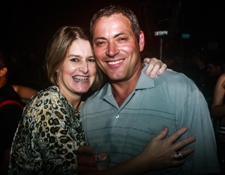 
<a style='margin-left: 5px;' class='btn btn-xs btn-social btn-facebook' href='https://www.facebook.com/sharer/sharer.php?u=https://galeramix.s01.web.getmuller.com.br/imagem/a98/800-800-90/conteudo/site_galerias/98/galeramix-show-leonardo-e-eduardo-costa-87.jpg' rel='popup' data-width='500' data-height='400'><i class='fa fa-facebook'></i>Compartilhar <span class='hidden-xs'>no Facebook</span>
</a> 
<a class='btn btn-default btn-xs' target='_blank' href='imagem/a98/800-800-90/conteudo/site_galerias/98/galeramix-show-leonardo-e-eduardo-costa-87.jpg'>
<span class='glyphicon glyphicon-cloud-download'></span> Salvar
</a>
