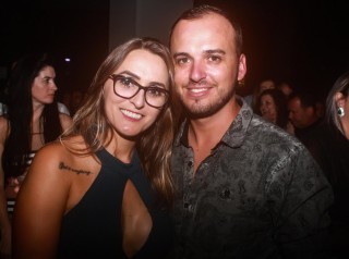 
<a style='margin-left: 5px;' class='btn btn-xs btn-social btn-facebook' href='https://www.facebook.com/sharer/sharer.php?u=https://galeramix.s01.web.getmuller.com.br/imagem/a98/800-800-90/conteudo/site_galerias/98/galeramix-show-leonardo-e-eduardo-costa-88.jpg' rel='popup' data-width='500' data-height='400'><i class='fa fa-facebook'></i>Compartilhar <span class='hidden-xs'>no Facebook</span>
</a> 
<a class='btn btn-default btn-xs' target='_blank' href='imagem/a98/800-800-90/conteudo/site_galerias/98/galeramix-show-leonardo-e-eduardo-costa-88.jpg'>
<span class='glyphicon glyphicon-cloud-download'></span> Salvar
</a>
